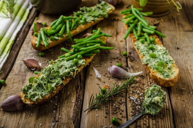 Herbes de Provence kaufen, Kräuter der Provence für Salat Küche und Gerichte