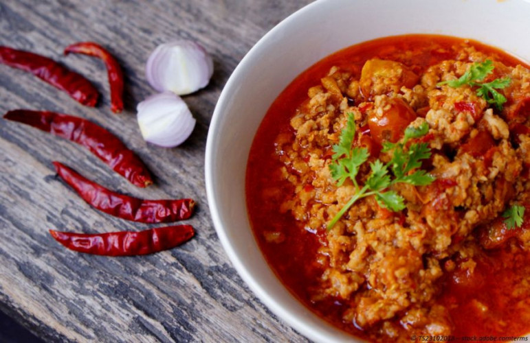 Cayennepfeffer gemahlen kaufen, scharfes Chili Gewürz für Fleisch, Saucen und würzige Küche