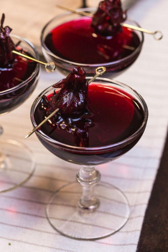 Hibiskusblüten kandiert für Prosecco Desserts Kuchen Deko kaufen