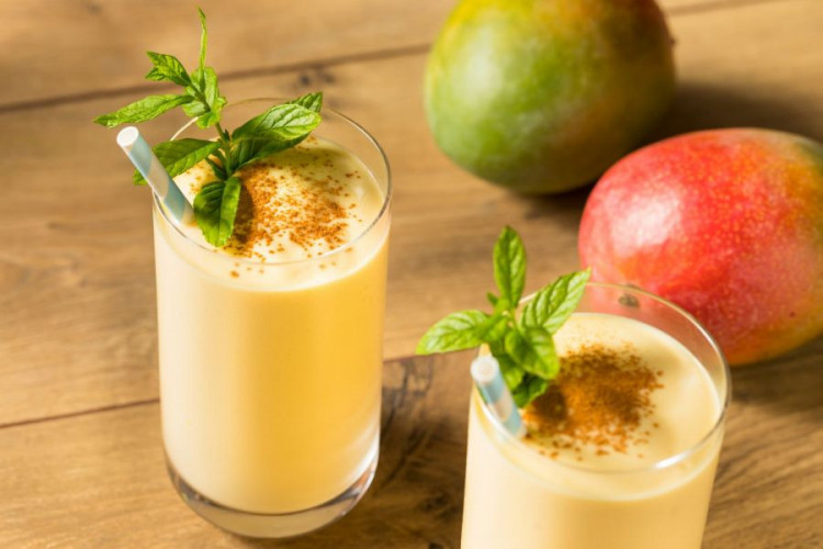 Mango Pulver kaufen, fruchtiges Mango Gewürz für Smoothies, Desserts und Backen
