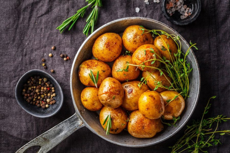 Tellicherry Pfeffer ganz kaufen, aromatischer Pfeffer für Mühle, Steak, Fleisch und würzige Gerichte