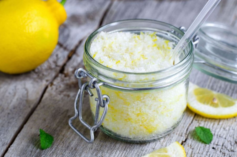 Zitronensalz kaufen, frisches Salz mit Zitronennote für Fisch, Gemüse, Salate und kreative Küche