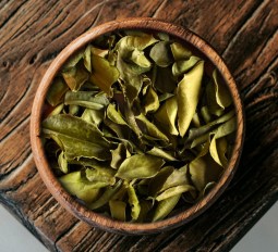 Kaffirlimettenblätter, Limetten Blätter, hocharomatisch, Naturprodukt getrocknet
