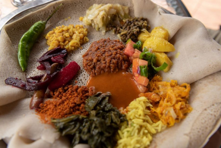 Dukkah Spice kaufen aromatisches Gewürz für Brot Olivenöl Dips und Küche