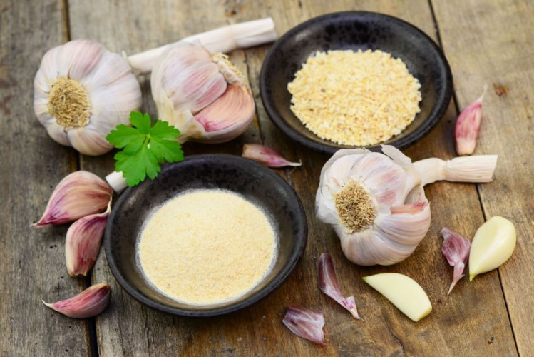 Knoblauch granuliert kaufen intensiv aromatisch für Küche Grill und Saucen