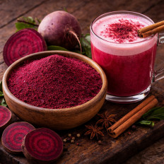 Pink Latte Gewürz für cremige Latte Getränke, intensiv in Farbe und Geschmack