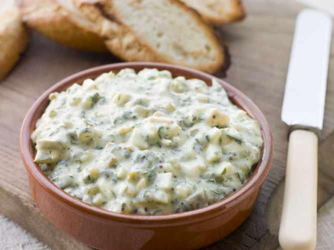 Estragon kaufen aromatisches Kräuter Gewürz für Saucen Salate und feine Küche