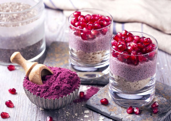 Acai Beeren Pulver, aus echten Beeren hergestellt