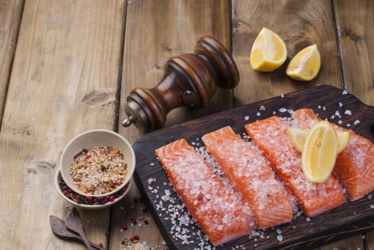 Meersalz grob naturbelassen unjodiert kaufen für Küche Grill und Würzen