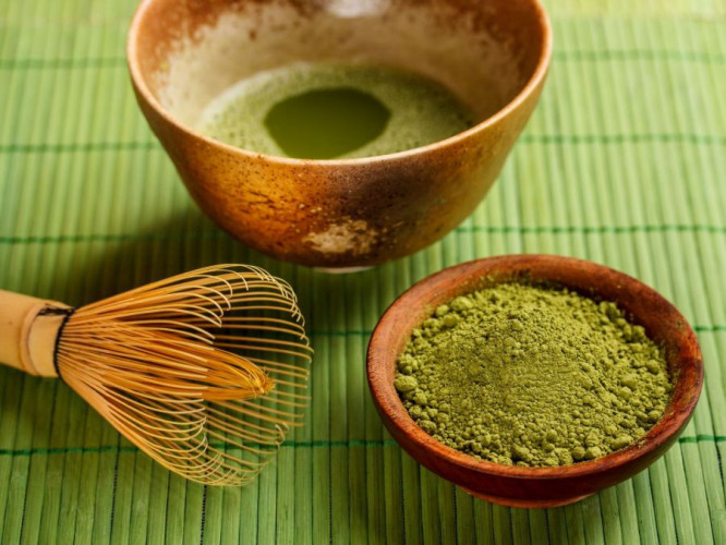 Matcha Grüntee Pulver kaufen fein gemahlen vielseitig für Tee und Küche