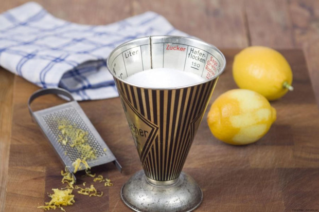 Zitronenschalen gemahlen für Backen und Kochen, feines Zitronenschalenpulver ohne Zusatzstoffe