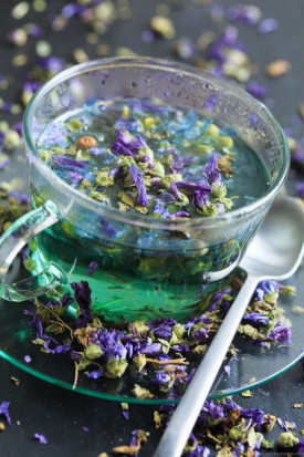 Malvenblüten blau – Aromatische Blüten für Tee, Dekoration und kreative Küche