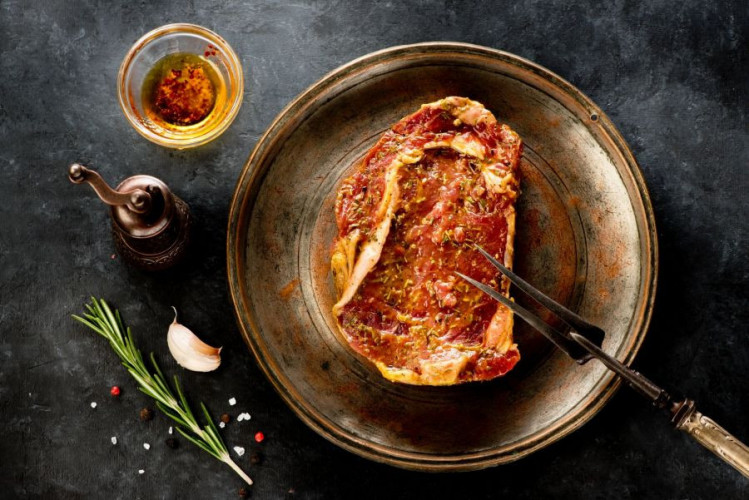 Pariser Pfeffer kaufen, aromatische Pfeffer Gewürzkomposition für Fleisch, Fisch und Gemüse