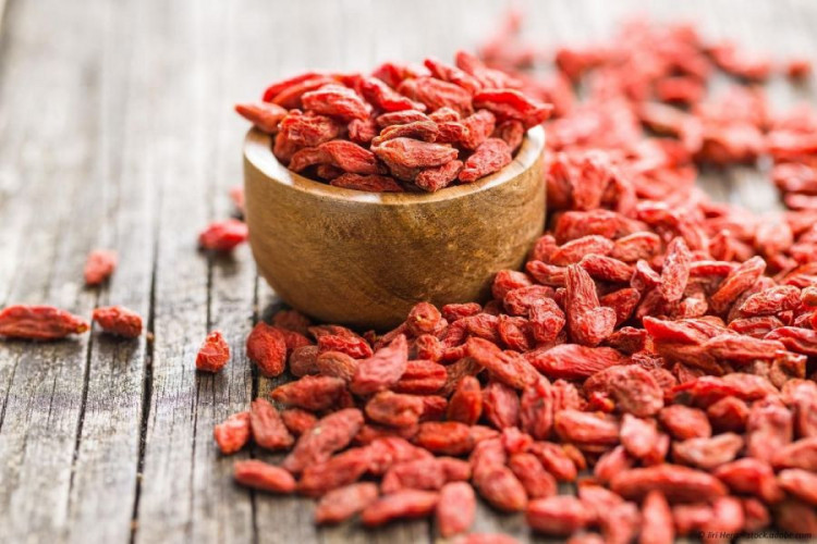 Goji Beeren kaufen, fruchtige getrocknete Beeren für Müsli Snacks und Desserts (Wolfberries)