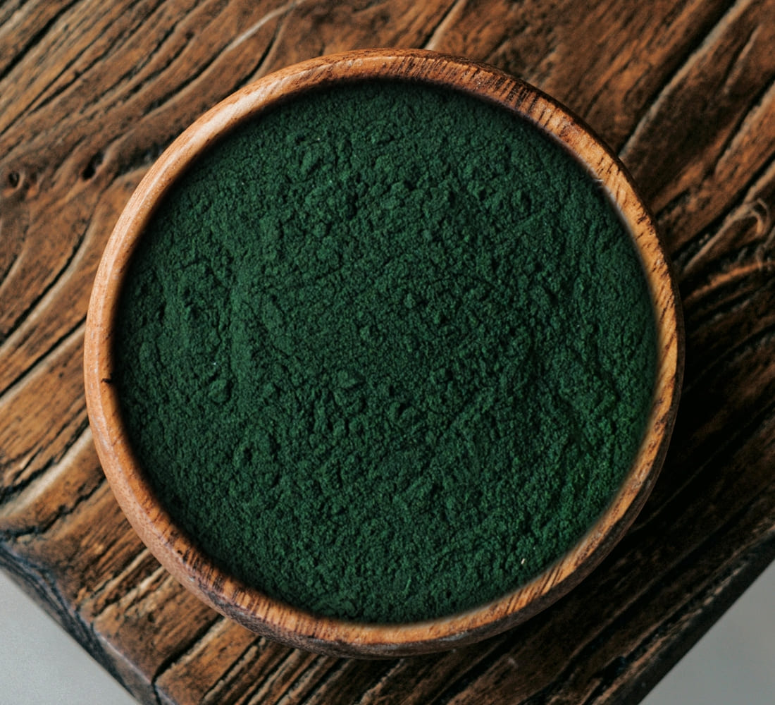 Spirulina-Pulver grün, besonders schonend hergestellt